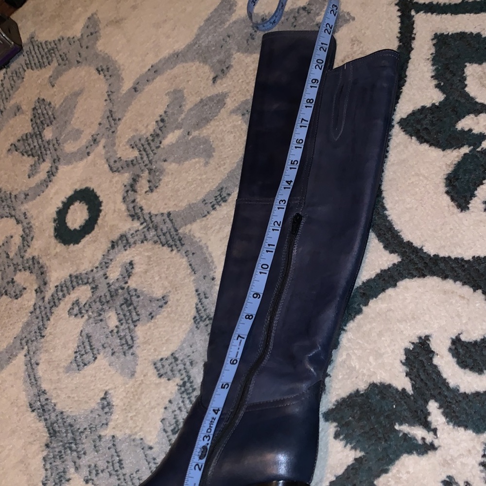 Saks Fifth Ave over the knee boots 8 - Picture 10 of 11